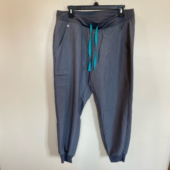 Figs Zamora Jogger Scrub Pant Nurse Gray Womens Size Large Petite - Picture 1 of 7